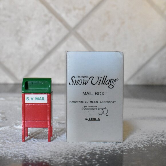 Snow Village MAIL BOX Department 56 hand Painted Metal Accessory - Picture 3 of 4